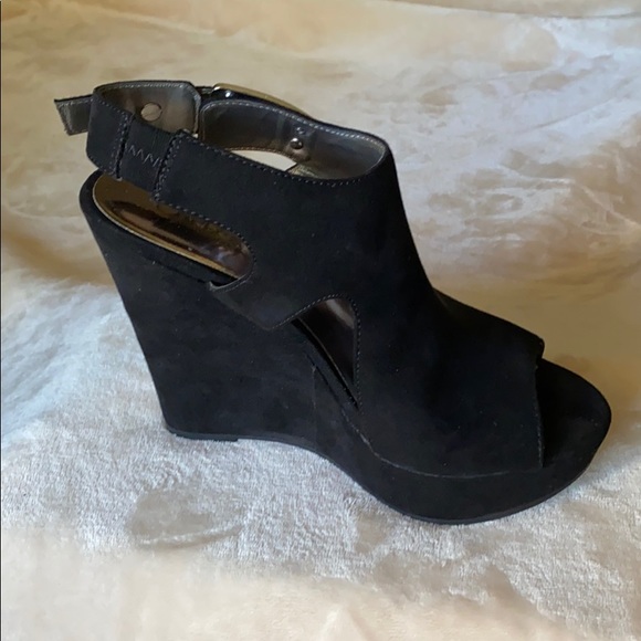 Carlos Santana Blank Suede Wedges size 7 - Picture 4 of 16